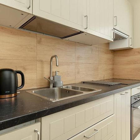 Tysiaclecia Studio Apartament Z Balkonem I Darmowym Parkingiem By Noclegi Renters Katowice Ngoại thất bức ảnh