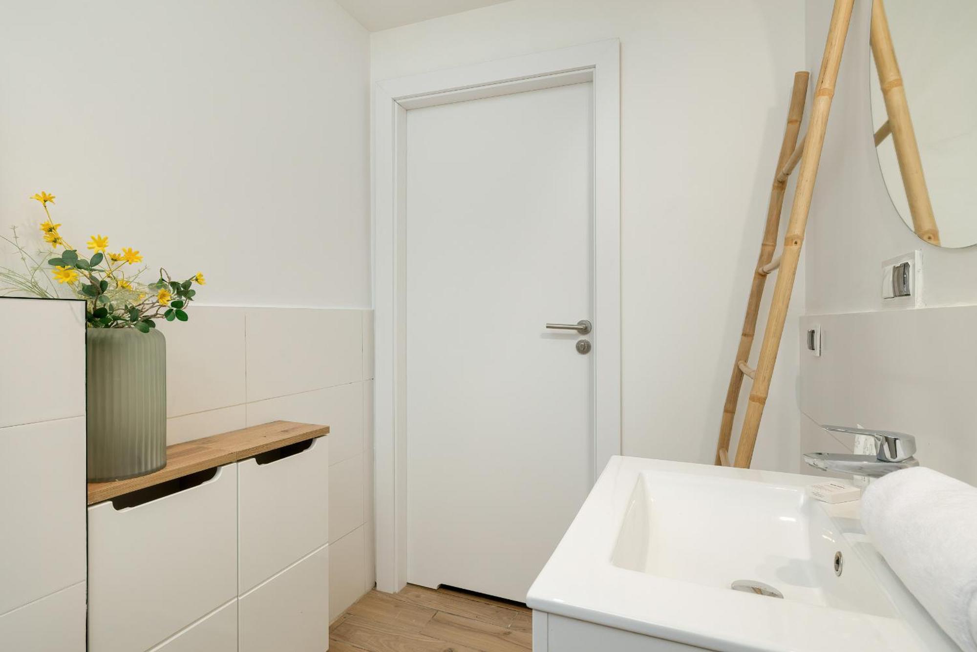 Tysiaclecia Studio Apartament Z Balkonem I Darmowym Parkingiem By Noclegi Renters Katowice Ngoại thất bức ảnh