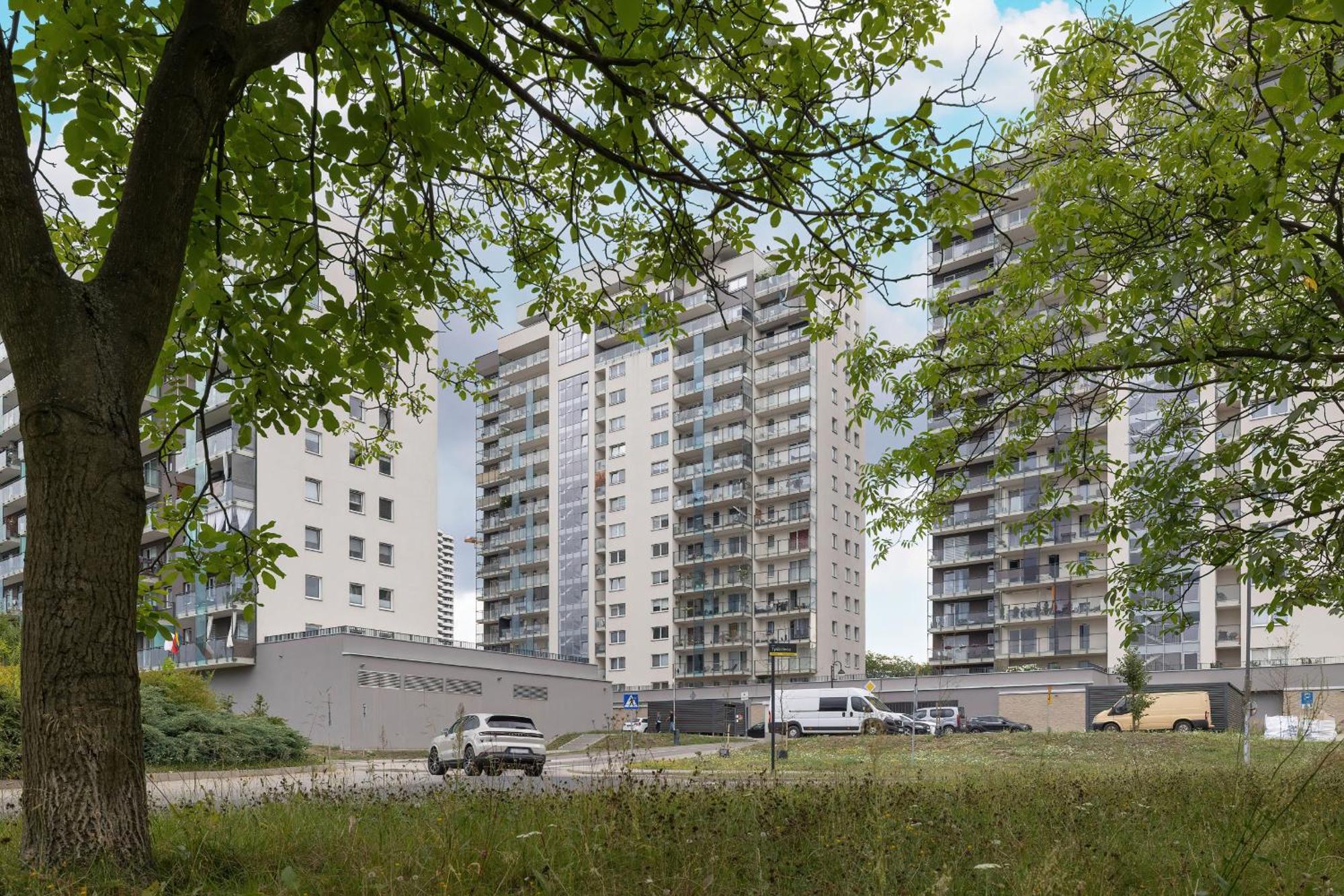 Tysiaclecia Studio Apartament Z Balkonem I Darmowym Parkingiem By Noclegi Renters Katowice Ngoại thất bức ảnh